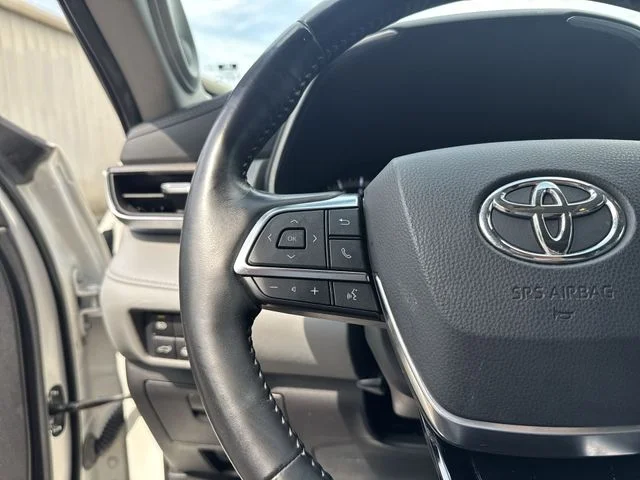 Used 2021 White Toyota Limited image 18