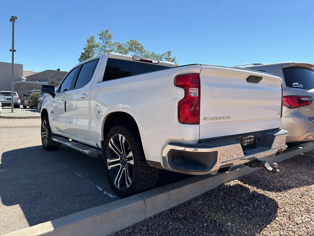 Used 2019 Summit White Chevrolet LT image 7
