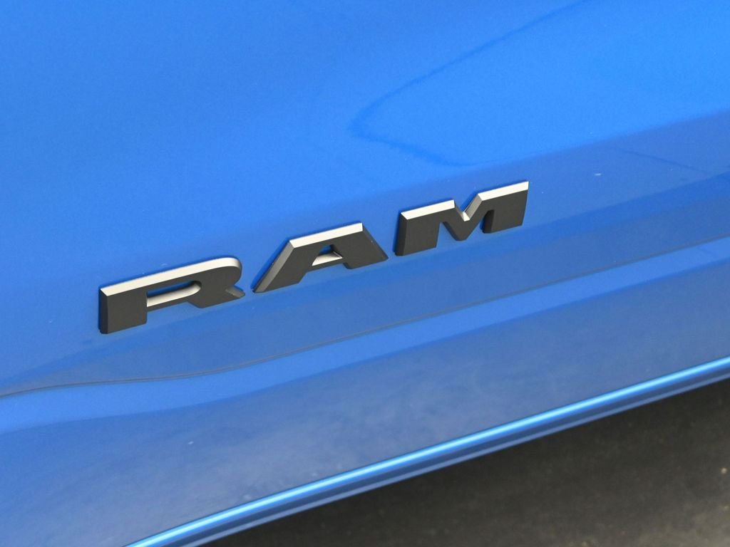 New 2026 Hydro Blue Pearl-Coat Exterior Paint RAM Laramie image 21