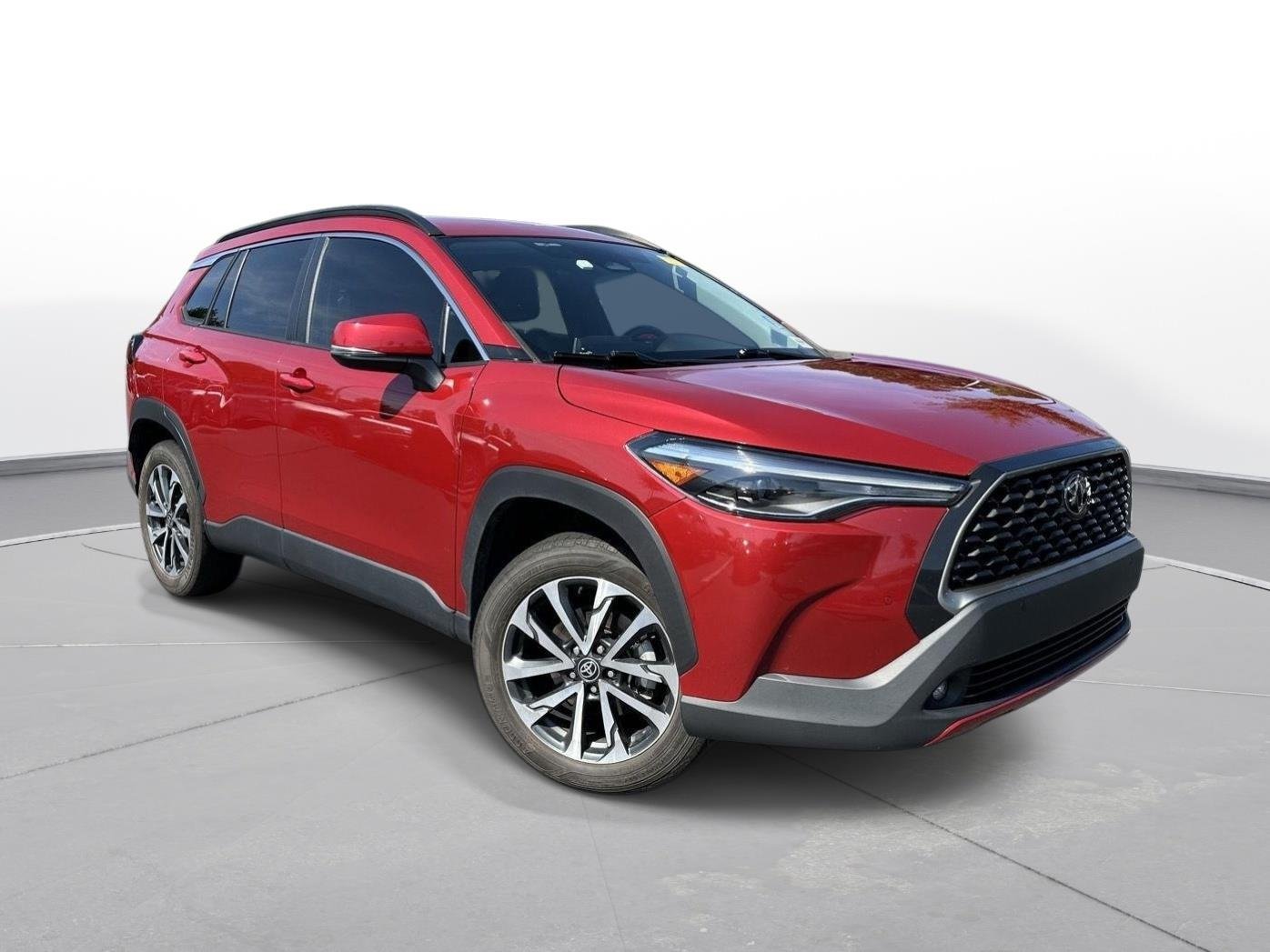 Used 2023 Barcelona Red Metallic Toyota XLE image 4