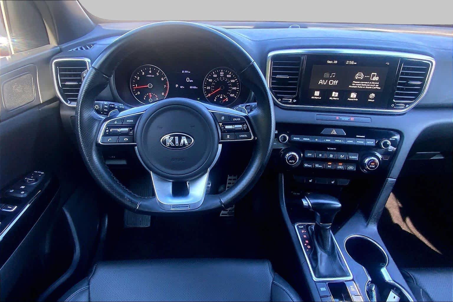 Used 2022 Hyper Red Kia Nightfall image 6