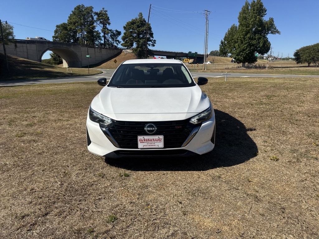 Used 2025 White Nissan SR image 2