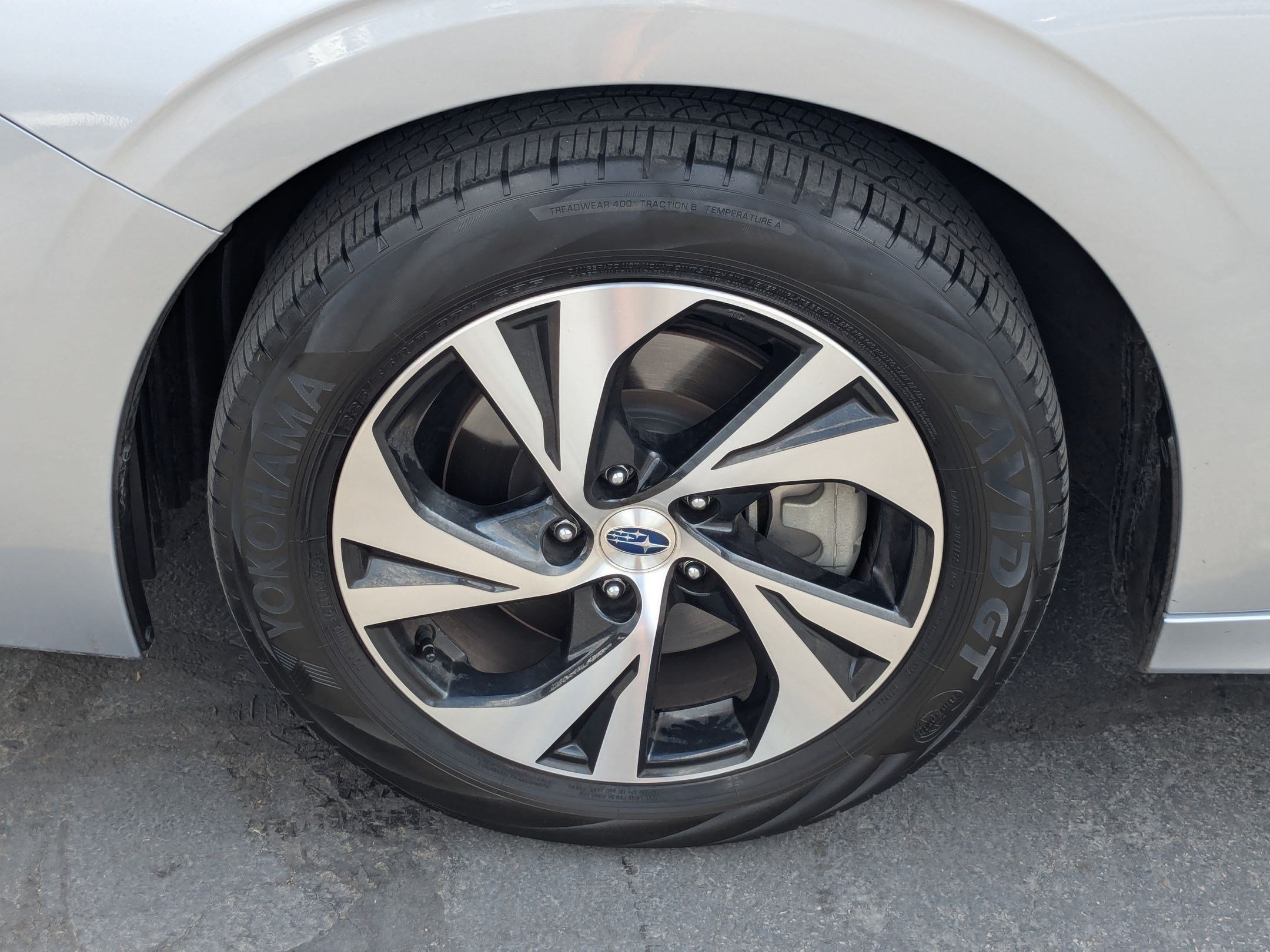Used 2024 Ice Silver Metallic Subaru Base image 12