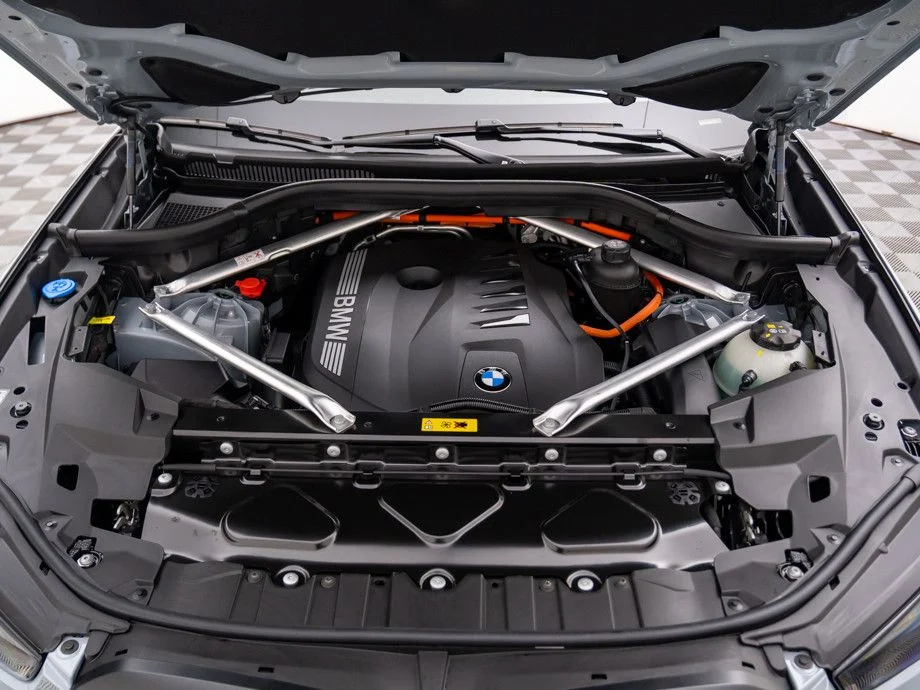 New 2026 Gray BMW xDrive50e image 31