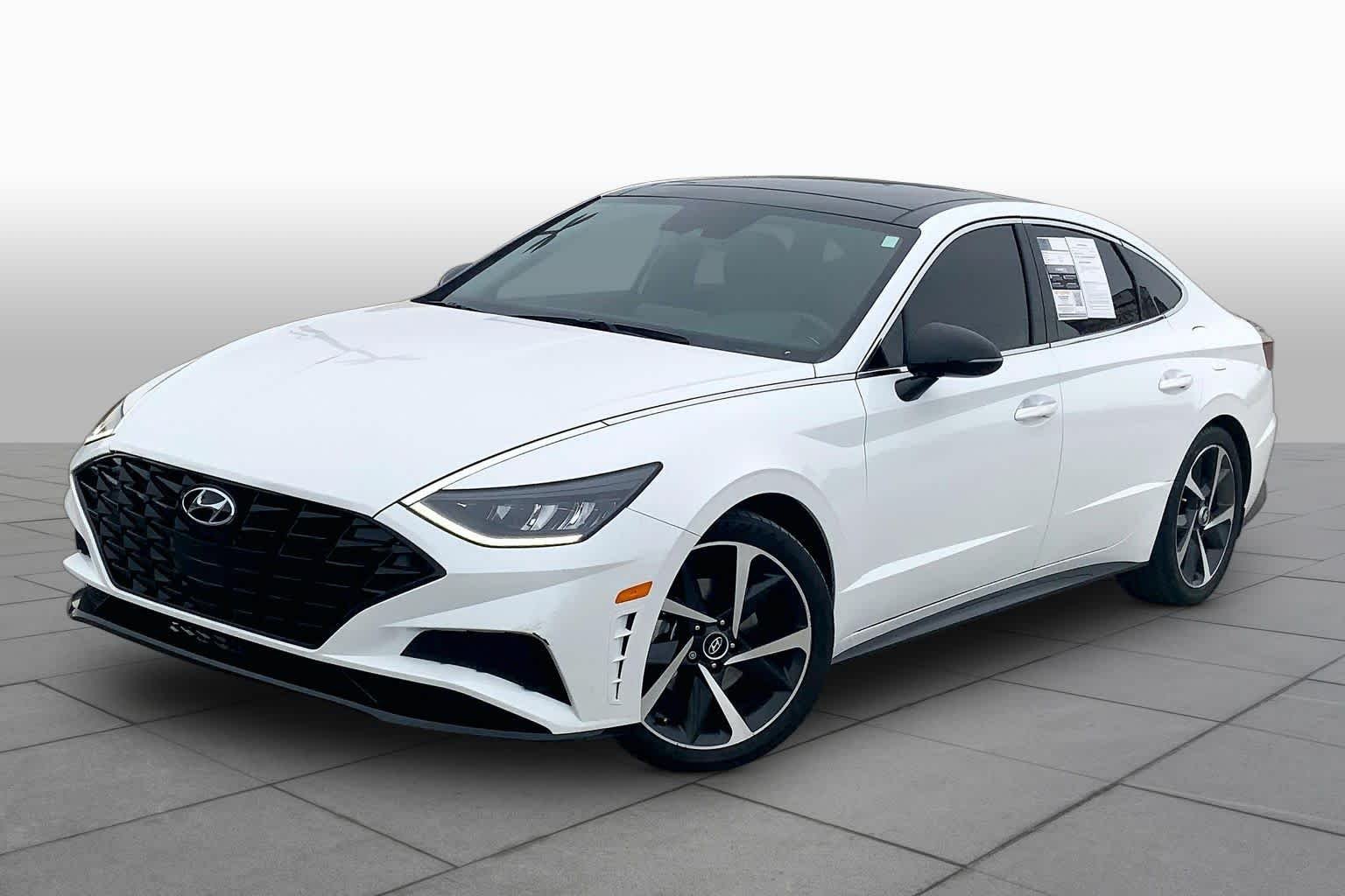 2022 Hyundai Sonata SEL Plus's photo
