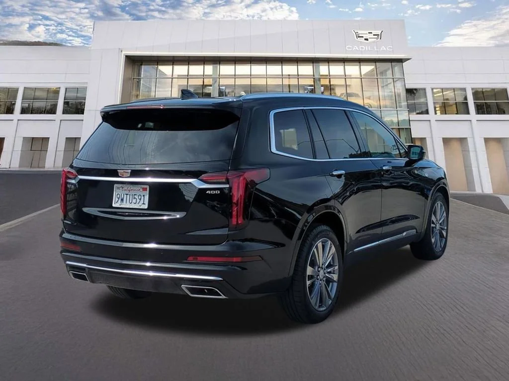 Used 2025 Stellar Black Metallic Cadillac Premium Luxury image 5