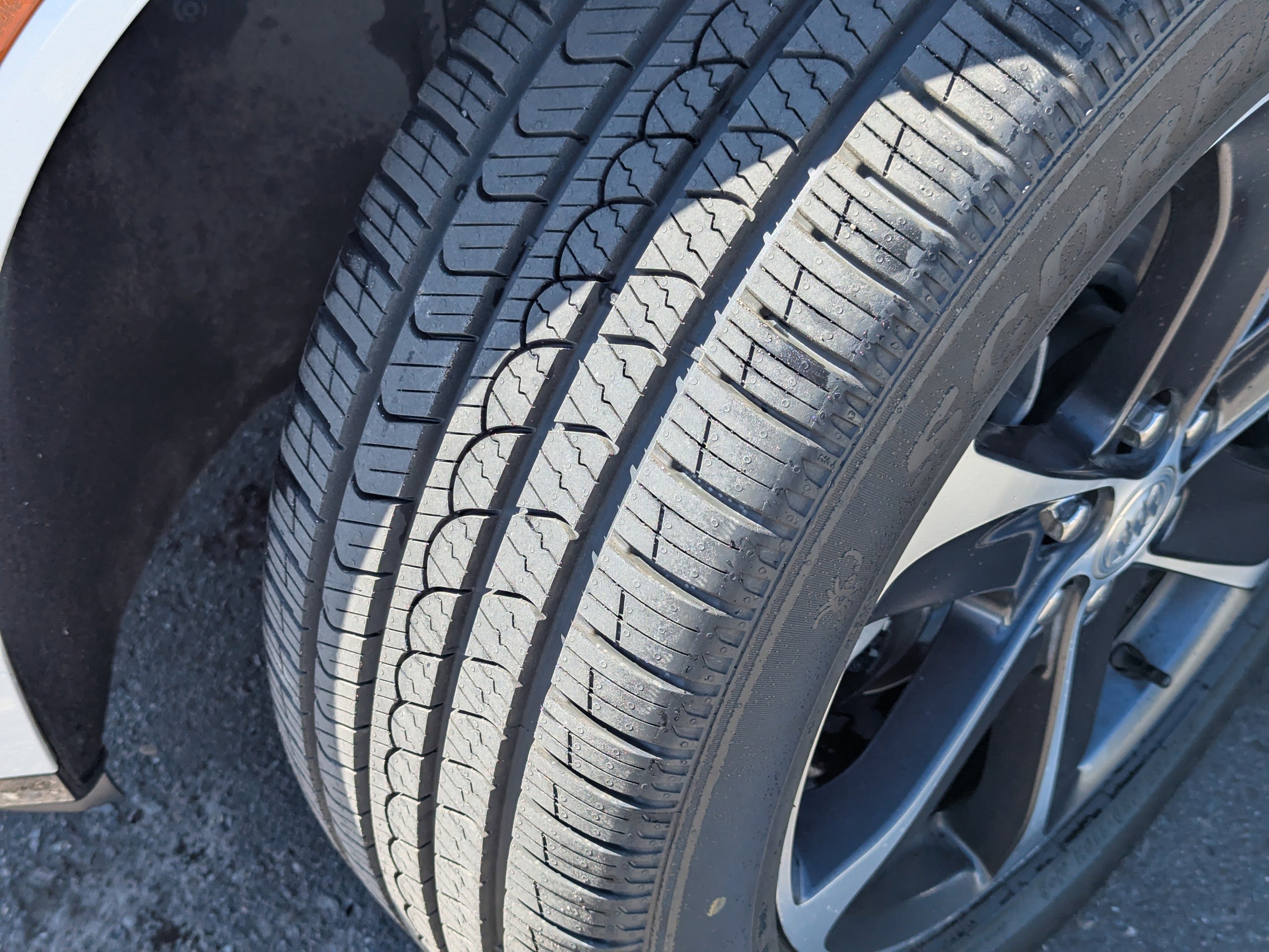 2022 Buick Enclave Essence - Photo 48