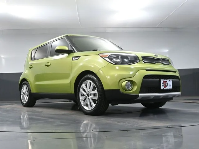 Used 2019 Green Kia Plus image 51