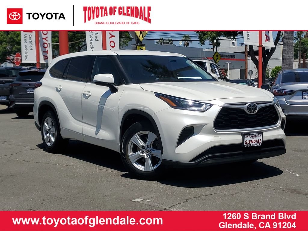 Certified Used 2021 White Toyota L image 1