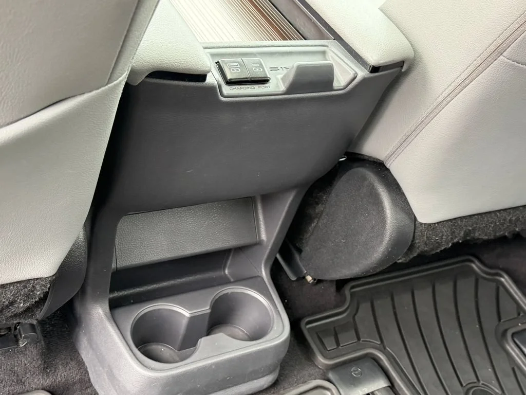 2024 Toyota Sienna XLE - Photo 29