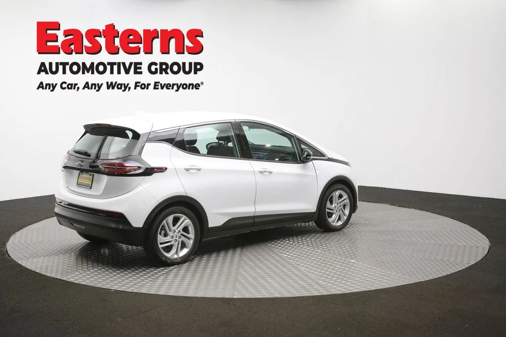 Used 2023 White Chevrolet 1LT image 41