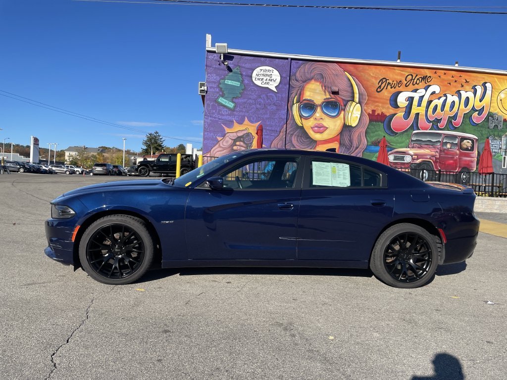 Used 2016 Blue Dodge R/T image 2