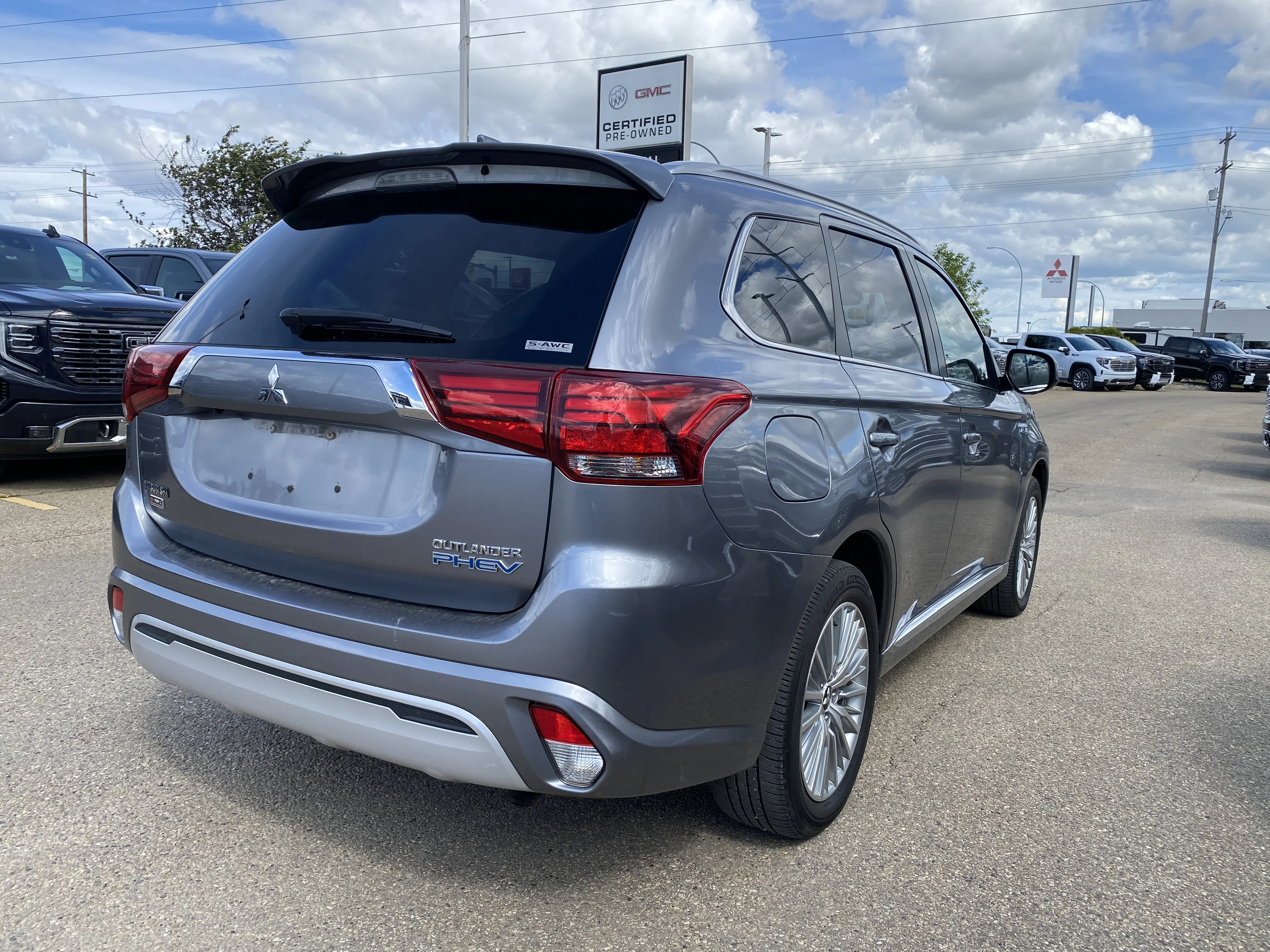 Certified Used 2019 Silver Mitsubishi SE S-AWC * LOW KM