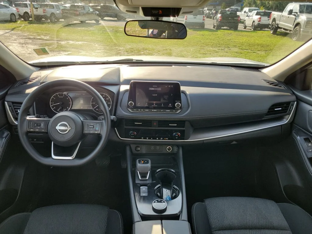 Used 2024 Brilliant Silver Metallic Nissan SV image 29