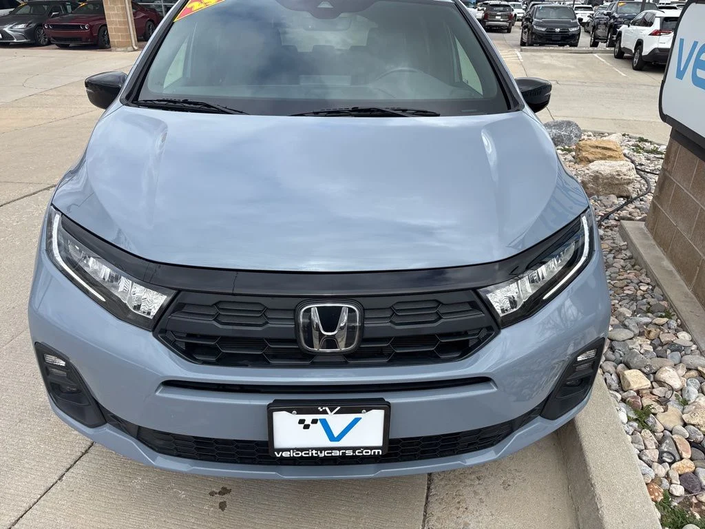 Used 2025 Black Honda Sport-L image 2
