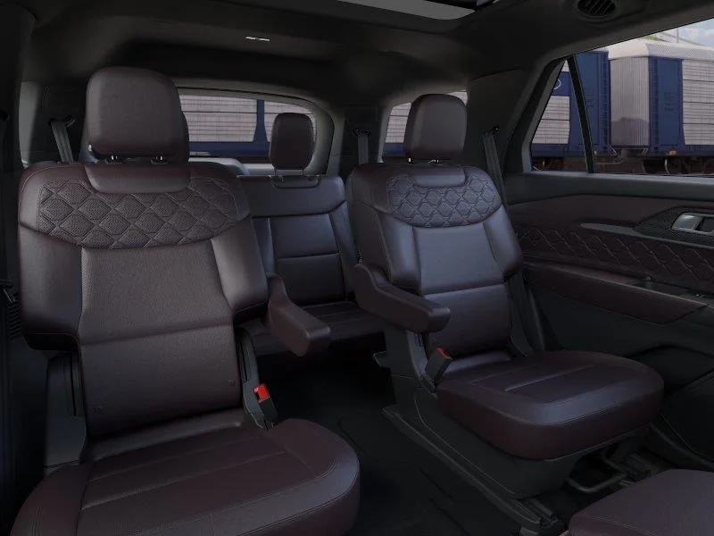 New 2026 Star White Metallic Tri-Coat Ford Platinum™ image 11