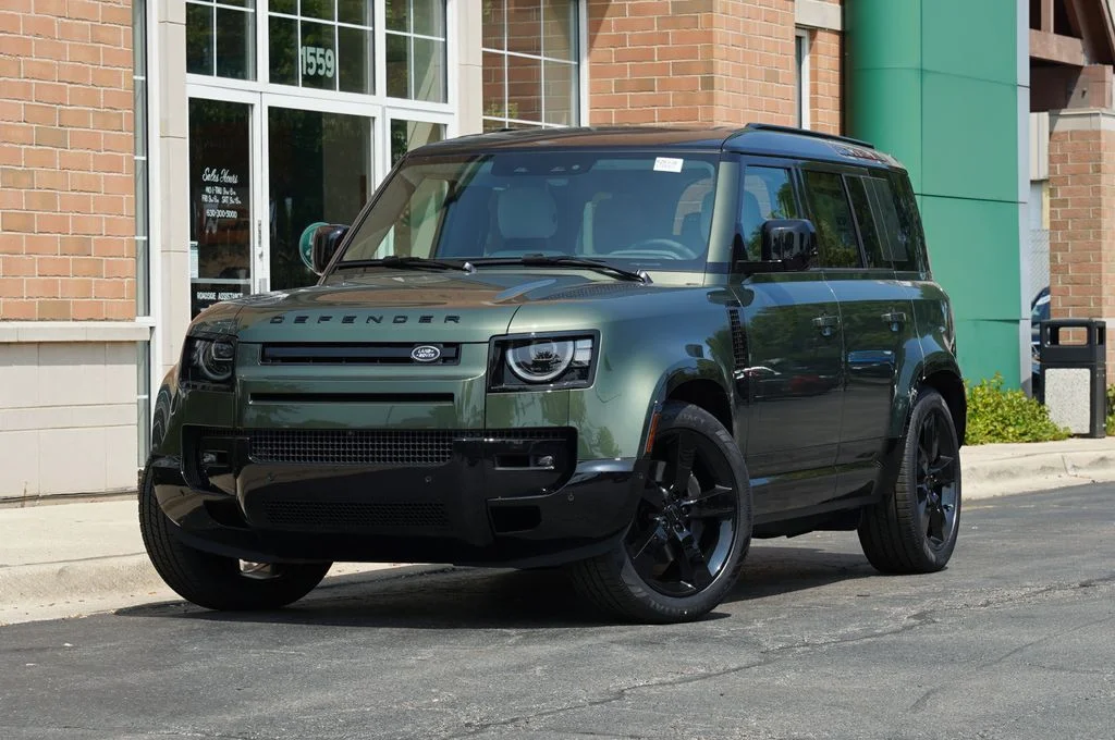 New 2026 Woolstone Green Land Rover X-Dynamic SE image 1