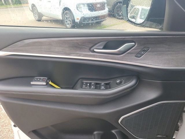 Used 2021 White Jeep Limited image 16