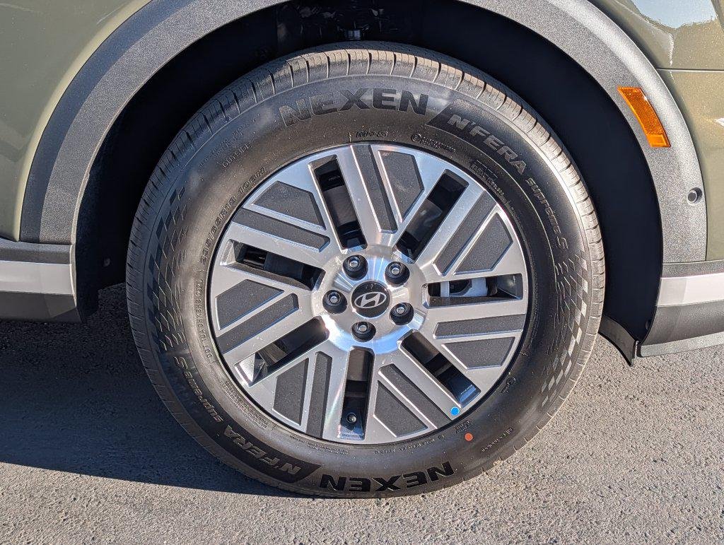 New 2027 Silver Hyundai Blue SEL Premium 7P image 8