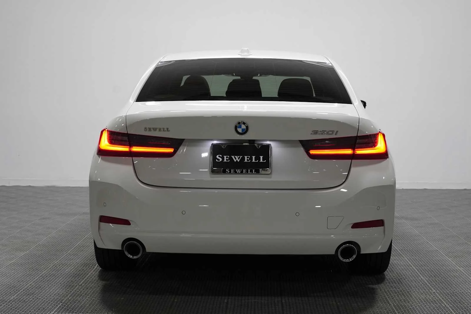 Used 2026 Alpine White BMW 330i NA image 5