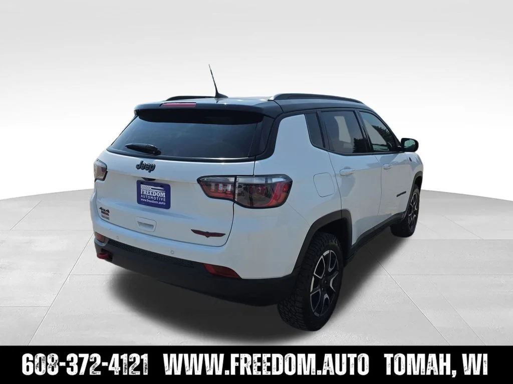 Used 2025 White Jeep Trailhawk image 7