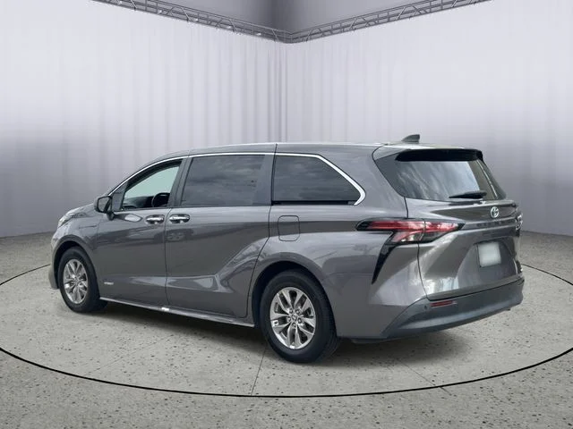 Used 2021 Predawn Gray Mica Toyota XLE image 7