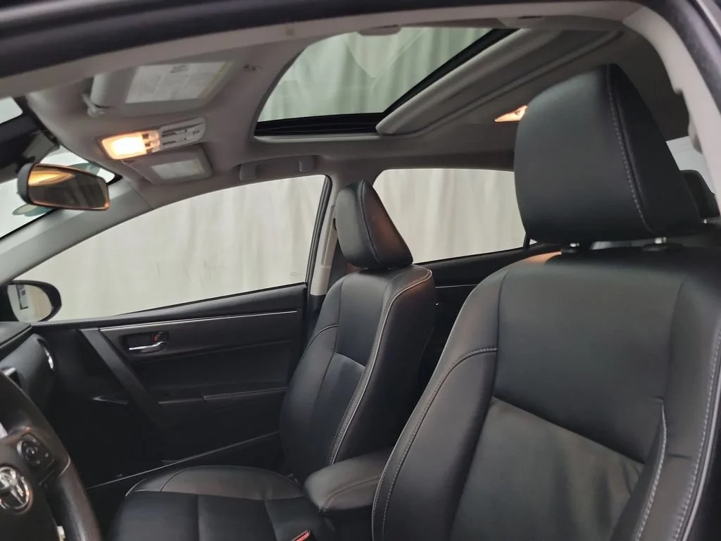 2017 Toyota Corolla XLE - Photo 11