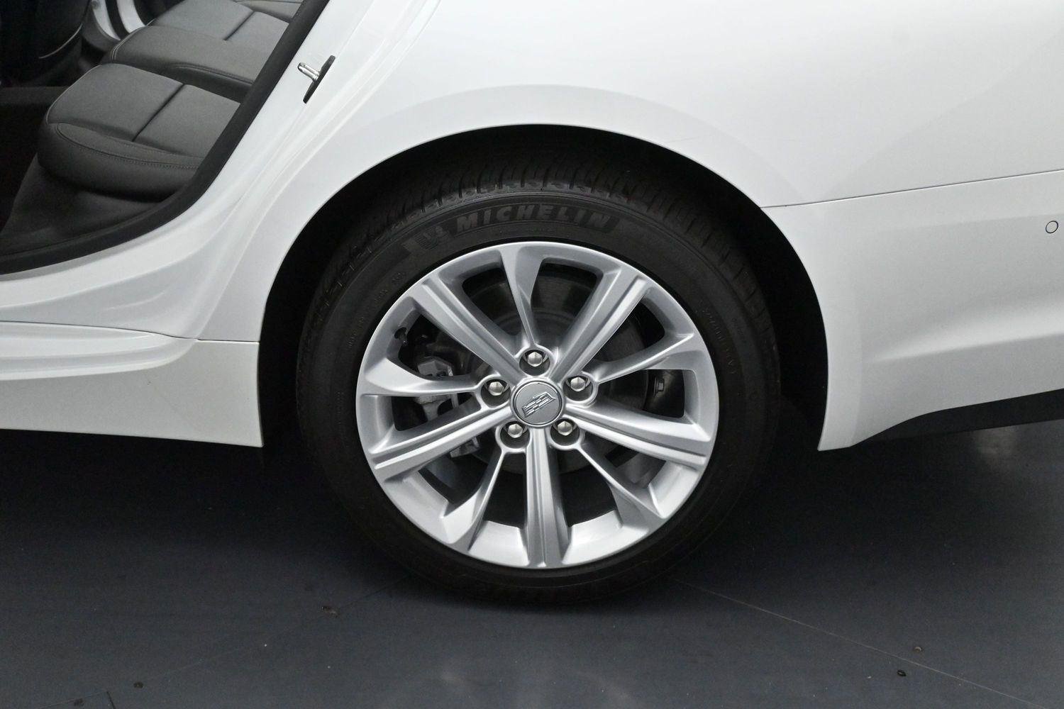 Used 2025 Crystal White Tricoat Cadillac Premium Luxury image 38