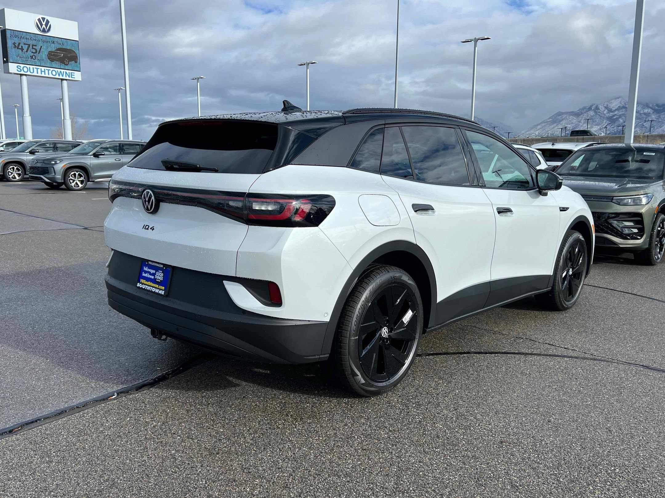 New 2026 Opal White Volkswagen Pro S Plus image 10