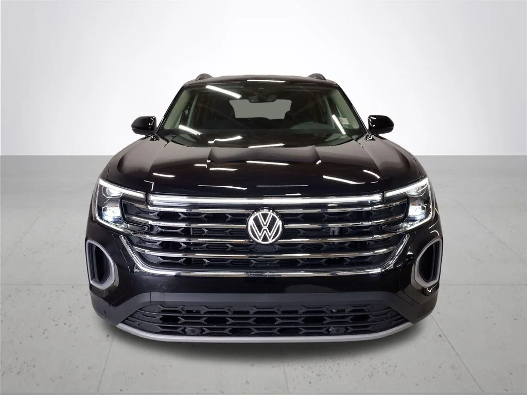 New 2026 Black Volkswagen 2.0T SE w/Technology image 3