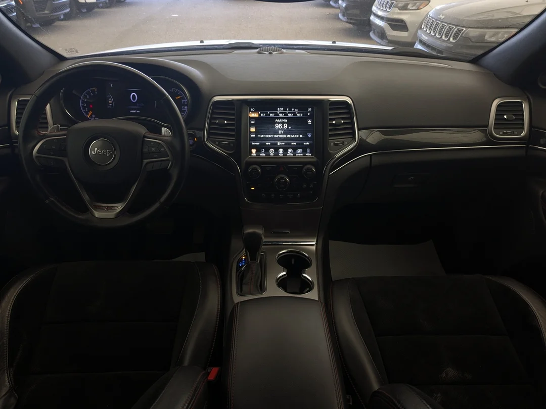 Certified Used 2017 Red Jeep Trailhawk - - 4x4 - Power Sunroof - Uconnect 8.4 Nav - Quadra-Lift Air - 3.6L Pentastar V6 & More! image 27