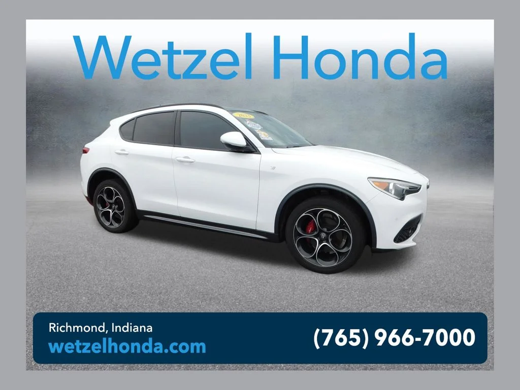 2023 Alfa Romeo Stelvio Ti AWD's photo