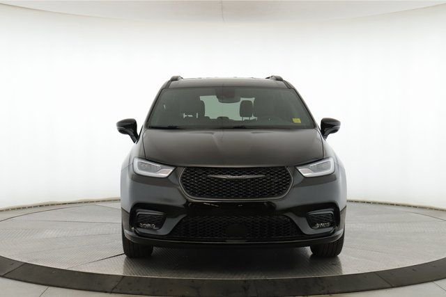 2026 Chrysler Pacifica Select - Photo 12