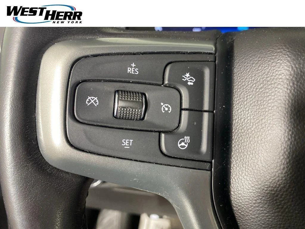 Used 2022 Summit White Chevrolet 4WD Crew Cab Short Bed RST image 11