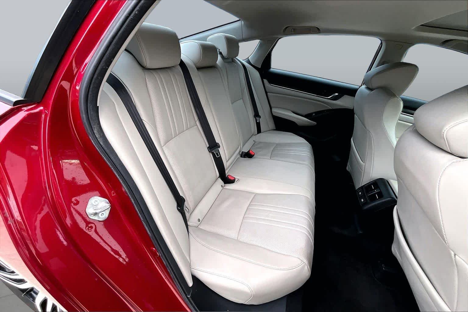 Used 2021 Radiant Red Metallic Honda Touring image 15