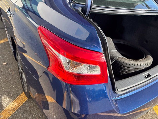 Certified Used 2018 Gray Nissan SR image 10