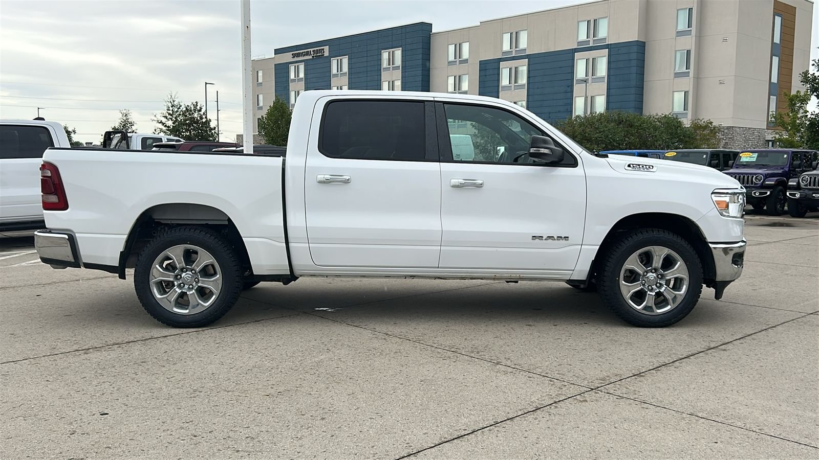 Used 2020 White Ram Big Horn/Lone Star image 3