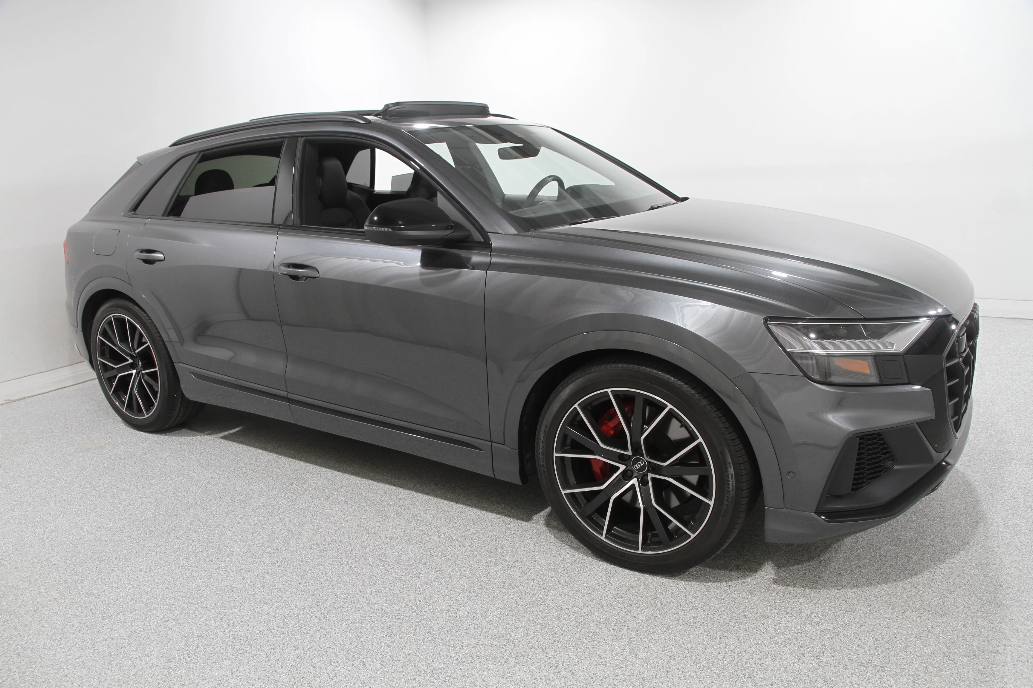 2023 Audi SQ8
