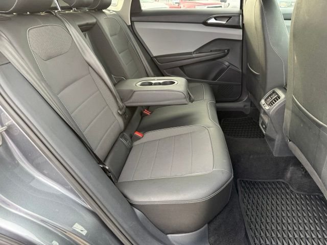 2022 Volkswagen Taos SE - Photo 34