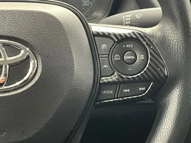 2023 Toyota Corolla LE - Photo 18