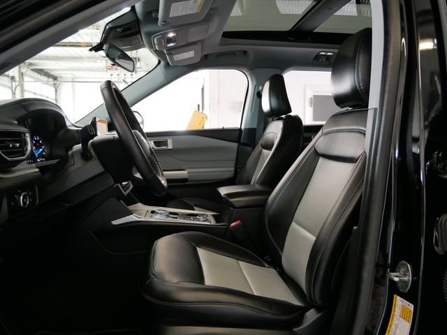 Certified Used 2024 Black Metallic Ford XLT image 8