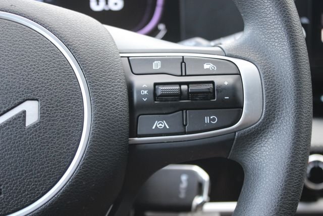 Used 2023 White Kia LX image 15