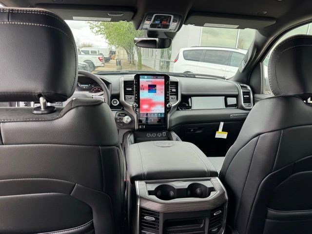2026 RAM 1500 Laramie - Photo 32
