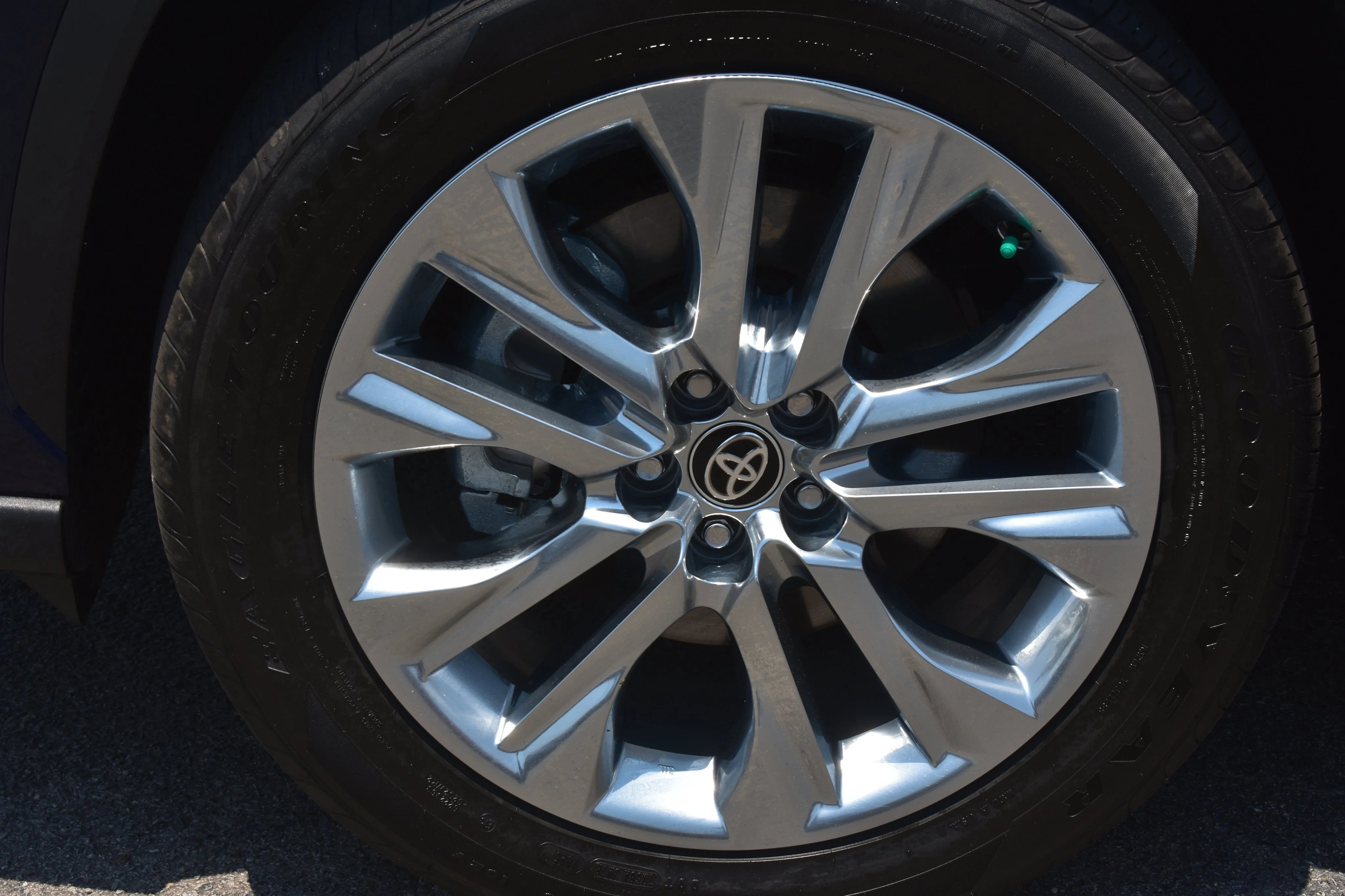 Used 2025  Toyota Limited image 11