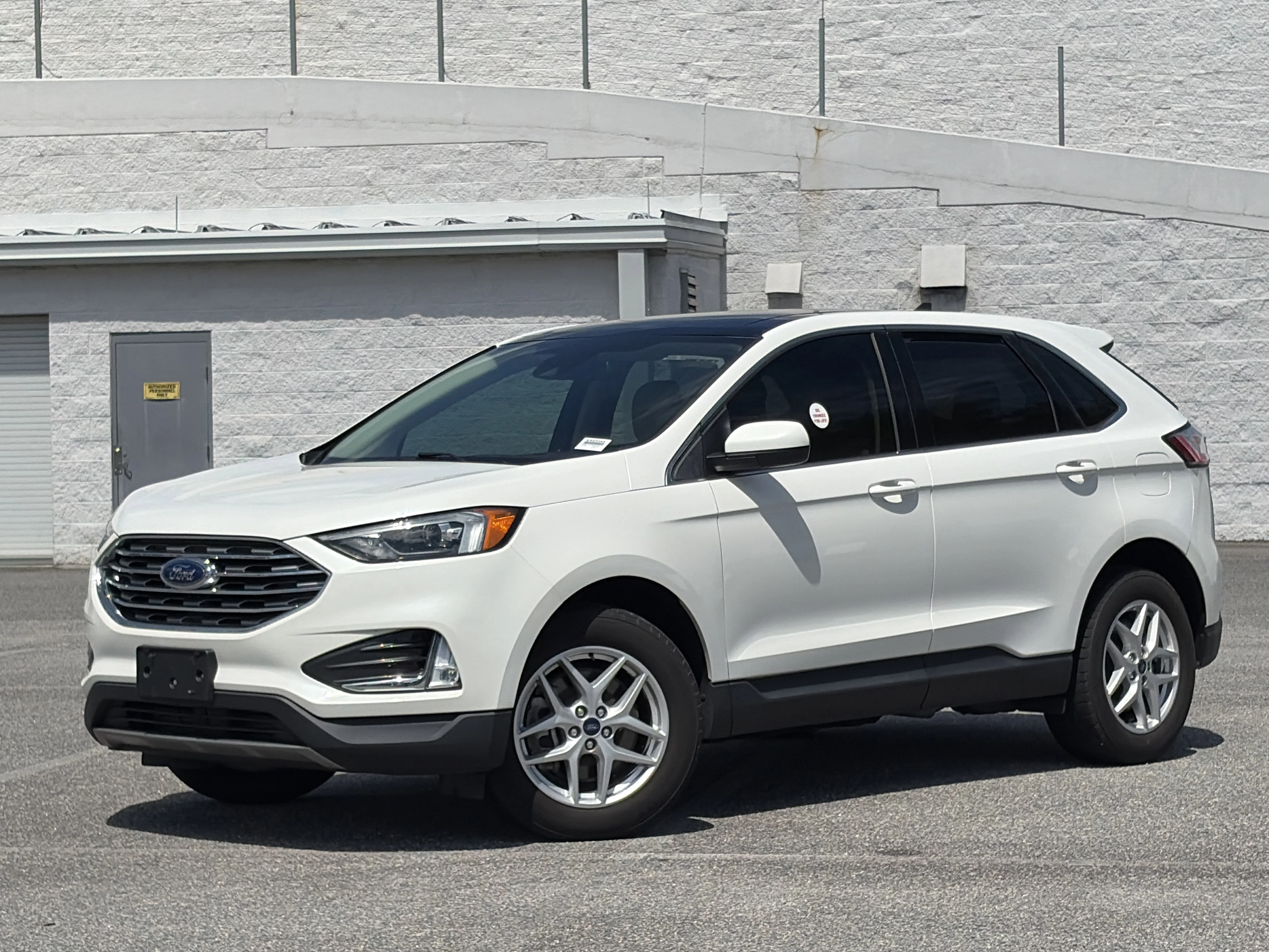 2022 Ford Edge SEL AWD's photo