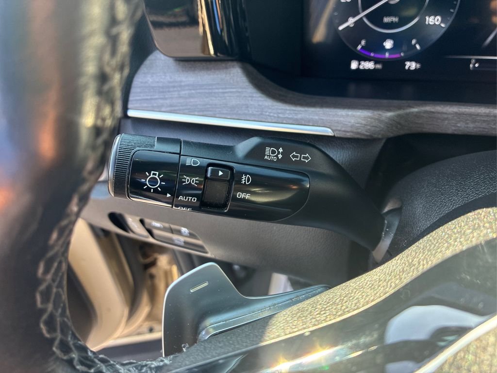 Used 2021 Crystal Beige Kia SX Prestige X-Line image 15