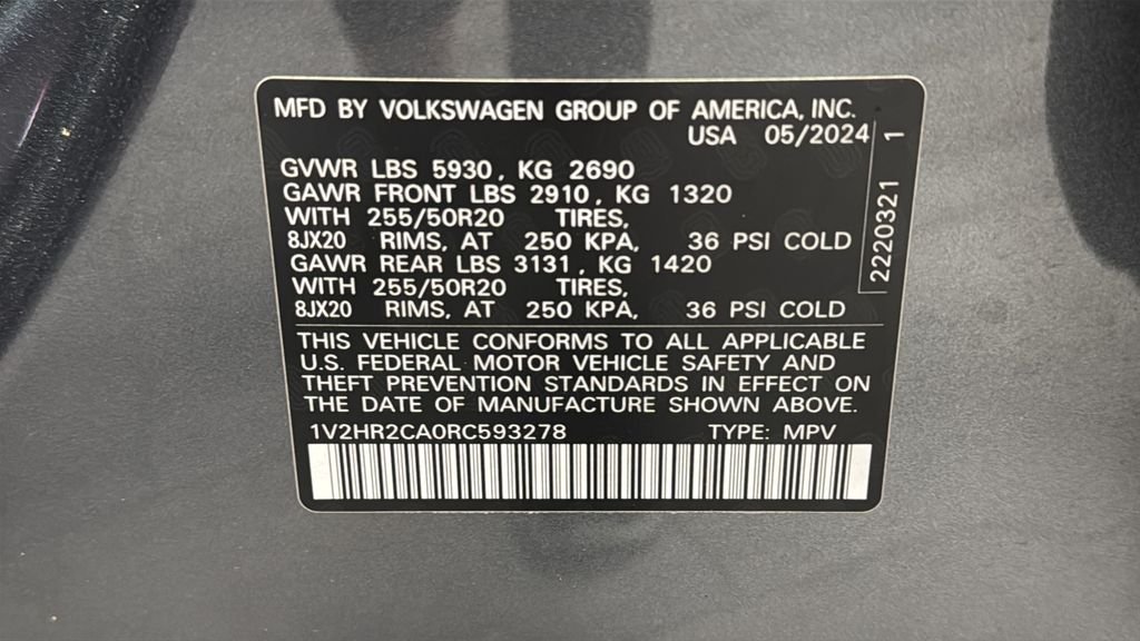 Used 2024 Gray Volkswagen 2.0T SE w/Technology image 28
