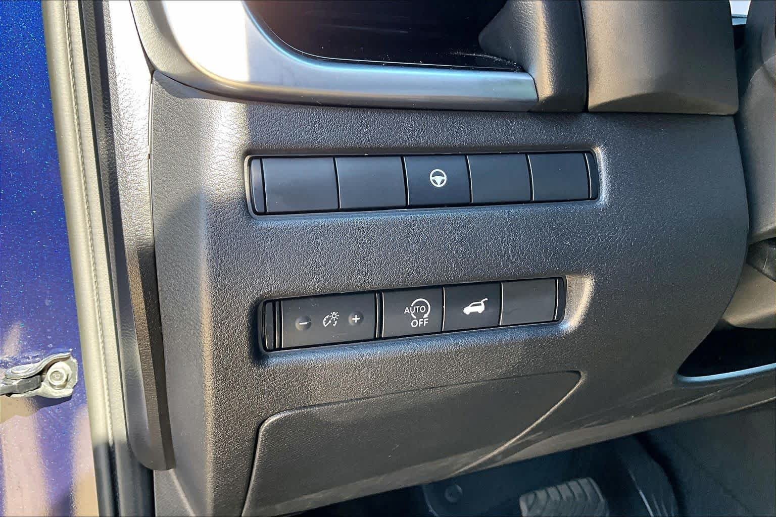 Certified Used 2025 Deep Ocean Blue Pearl Nissan SL image 32