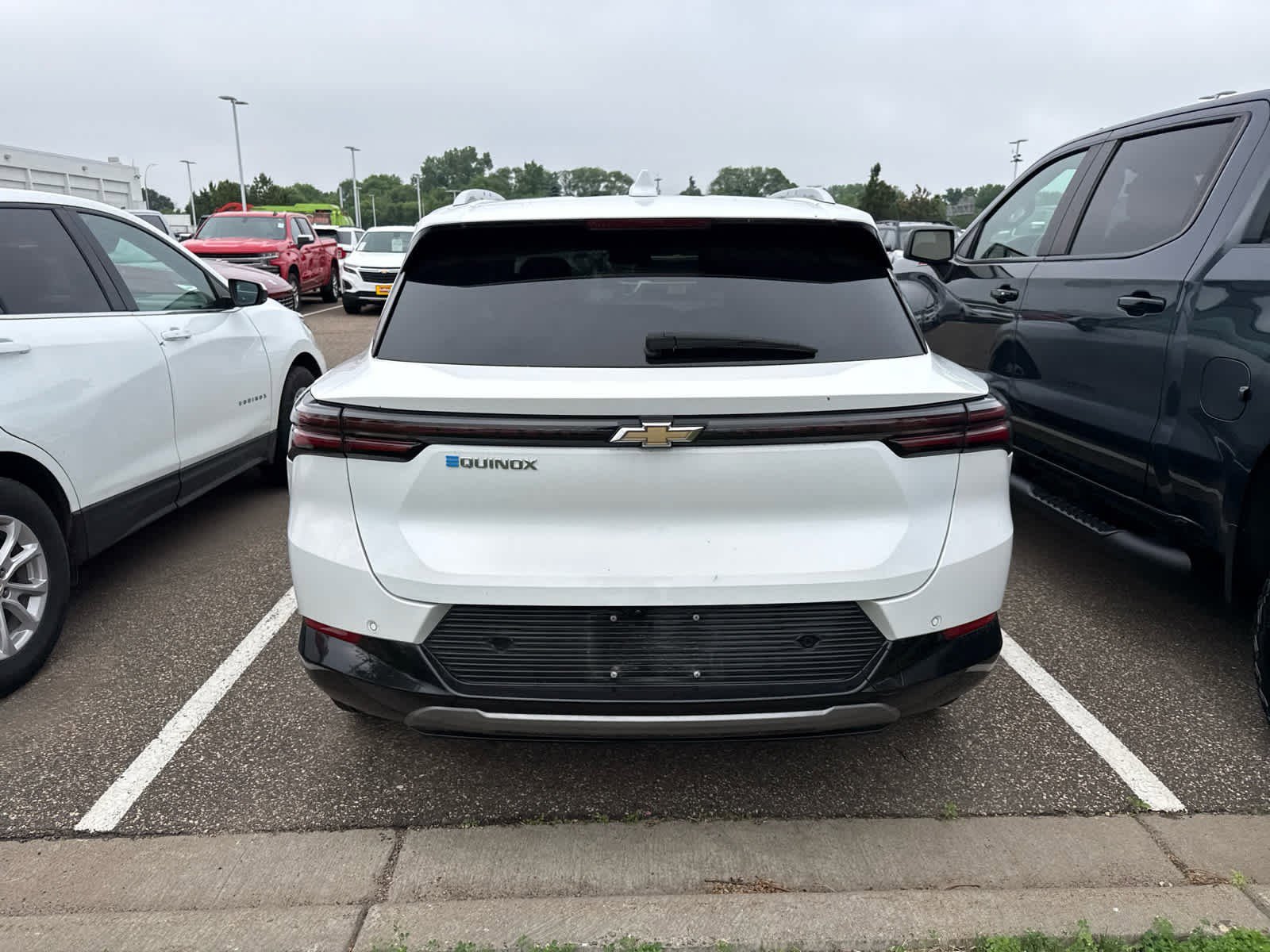 Used 2024 Summit White Chevrolet 2LT image 6