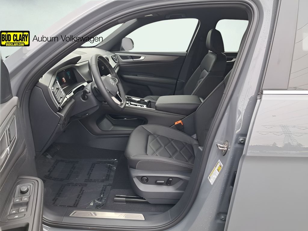 2025 Volkswagen Atlas Cross Sport SE w/Tech - Photo 13